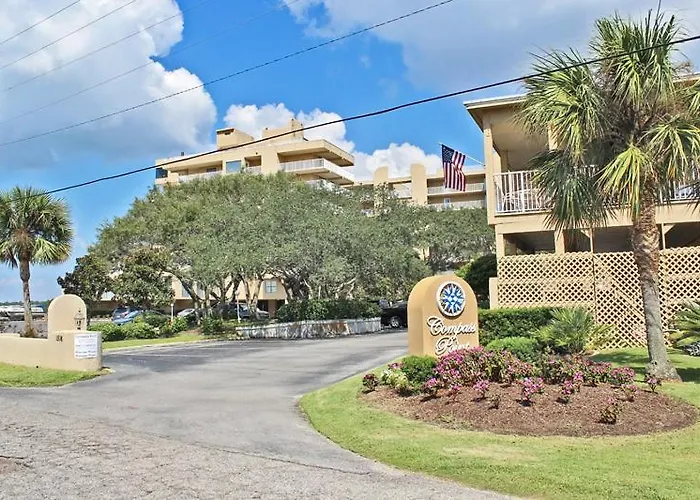 Apartment Compass Point 308 By Youngs Suncoast *