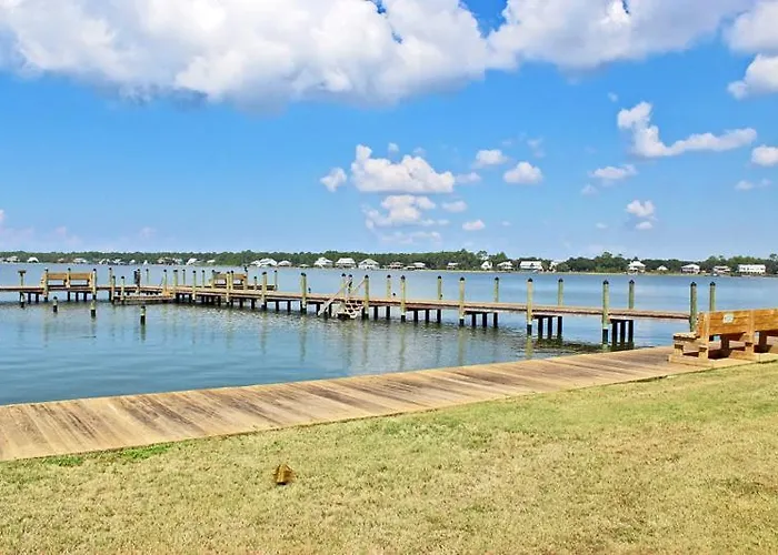 Apartment Compass Point 308 By Youngs Suncoast