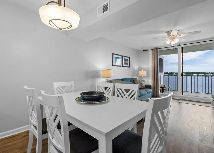 Apartment Compass Point 308 By Youngs Suncoast